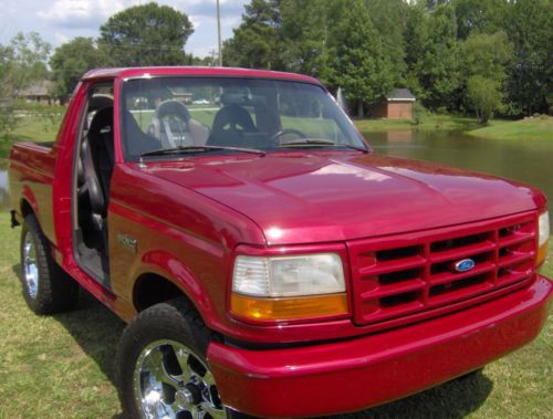 1995 ford bronco no top no doors very clean  ready for the beach and rock climb