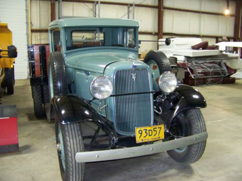 Excellant condition 1934 restored ford stake body truck