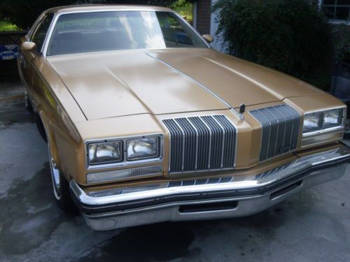 One owner 1977 cutlass supreme brougham solid tn. car all original paint nice