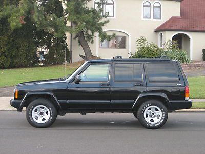 1999 jeep cherokee sport 4x4 only 88k miles non smoker runs great no reserve!