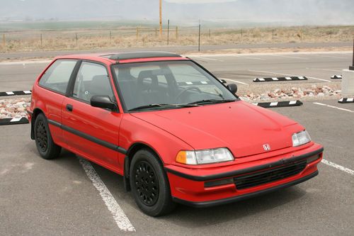 1990 honda civic si hatchback, almost stock condition. runs great!