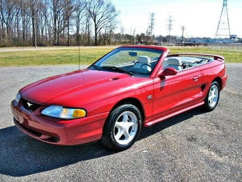 95 mustang gt convertible 5.0l v8 auto leather low miles
