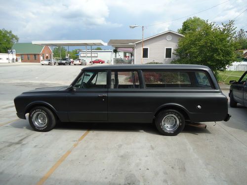 1968 chevolet suburban 3 door, 400 sbc ( runs&amp;drives)