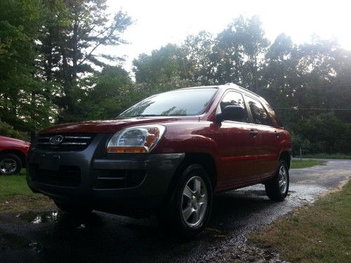 2008 volcanic red 4 cylinder kia sportage 135k+miles automatic