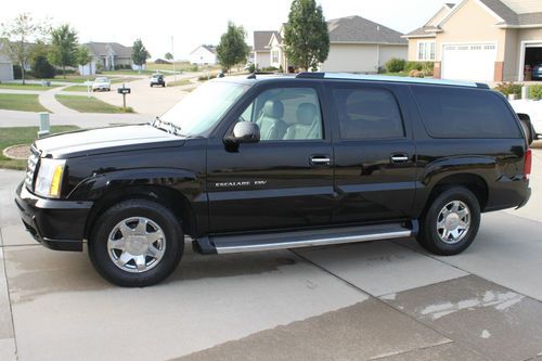 2005 cadillac escalade esv 4x4  looks and drives awesome