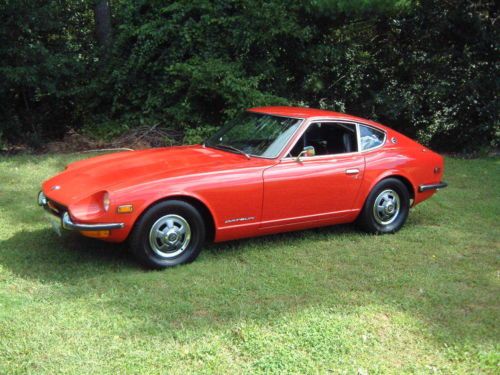Ground~up professionally and fully restored 1971 datsun 240z. very pretty indeed
