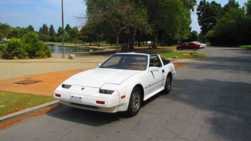 1986 nissan 300zx base coupe 2-door 3.0l. extra low miles; one owner