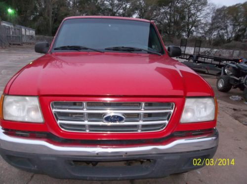 Ford ranger 2001, red in color, 4 door w/jump seats