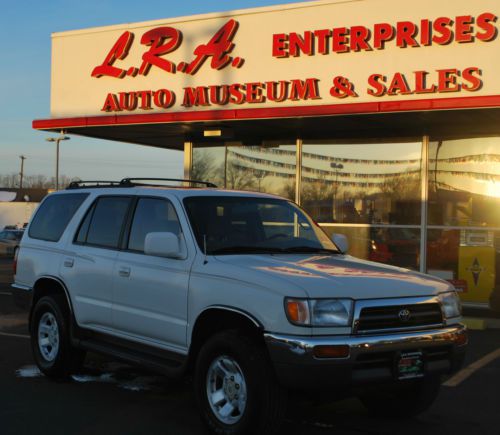 Toyota 4 runner sr5 automatic,runs and drives great,no reserve