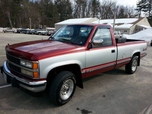 Mint low mileage (67,000 miles)1991 chevrolet k1500 regular cab 4x4 with 8ft bed
