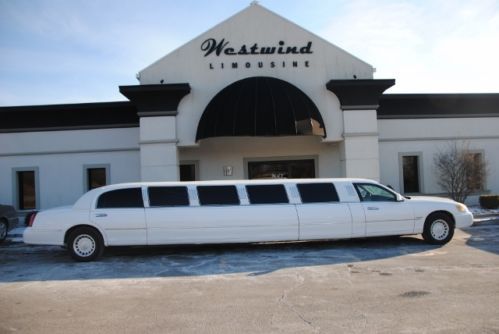 Limo limousine lincoln town car 1998 white absolute sale luxury stretch mega
