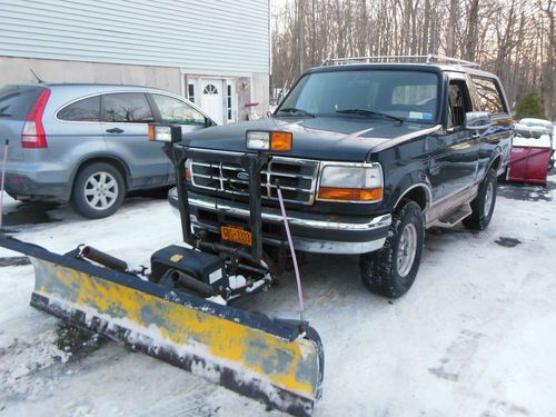 Ford bronco eddie bauer &amp; sno way snowplow.new tires,battery,alternator &amp; more!