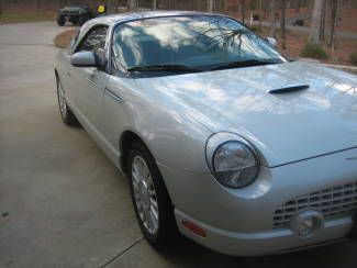 2005 ford thunderbird 50th anniversary special edition, low mileage!