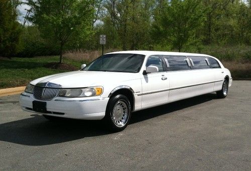 2000 lincoln town car 120" stretch limo**low miles** limousine  exotic limousine