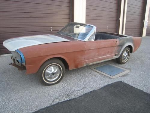 1964 1/2 ford mustang convertible, 289-4v auto.