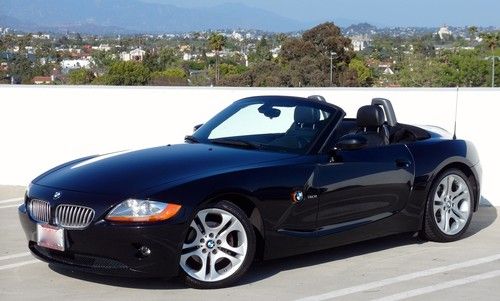 2004 bmw z4 3.0i, rare 6-speed manual w/sport package, only 61k miles!