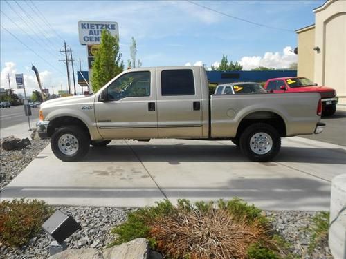 2000 ford f-250...( 4x4 )...( 7.3 ltr diesel  crew cab short bed )..72,000 miles