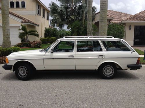 300td wagon. one owner for 31 years. 144,900 miles, all original &amp; unmolested
