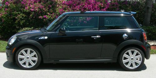 2010 mini cooper s hatchback 2-door 1.6l