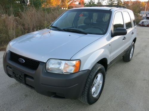 02 ford escape xls all power very clean, runs &amp; drives great 25 mpg no reserve