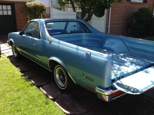 El camino with v6 4.3-liter fuel injection engine. in very nice condition.