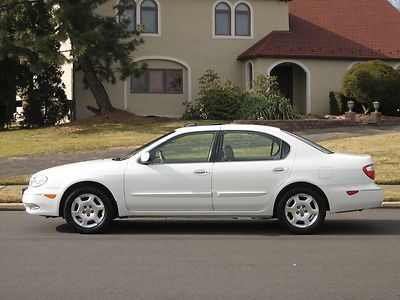 2000 infiniti i30 same nissan maxima only 85k non smoker must sell no reserve!