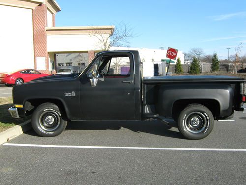 1984 chevrolet chevy c10 side step pick-up truck
