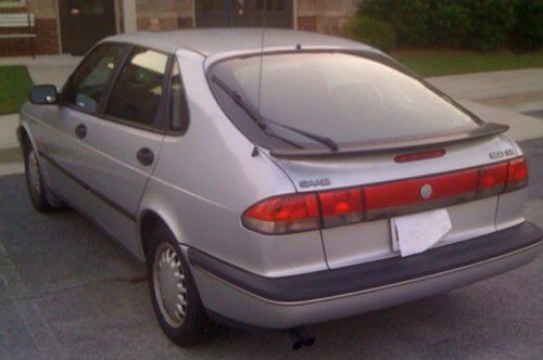 1996 saab 900se, silver 4-door hatchback