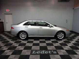 Sedan 4dr one owner navigation heated leather seats sunroof satellite silver