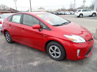 New 2013 toyota prius $2000 off sticker plus 0% for 60 months