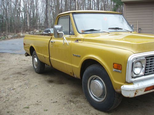 1972 chevrolet c20 long bed pick-up truck