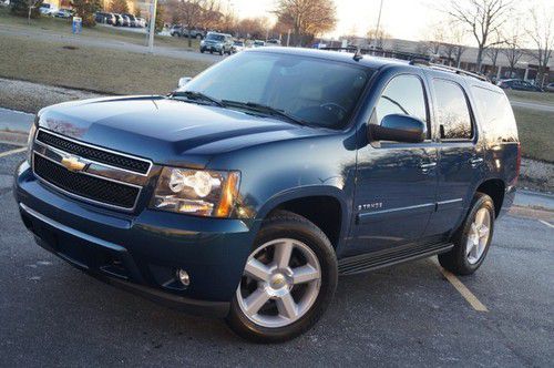 2007 tahoe ltz 4x4 navi rare color new tires moonroof rear ent finest around!!