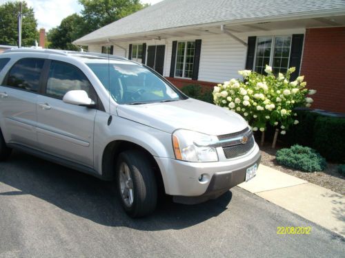 2006 chevy equinox lt, awd suv, silver with sunroof and leather seats
