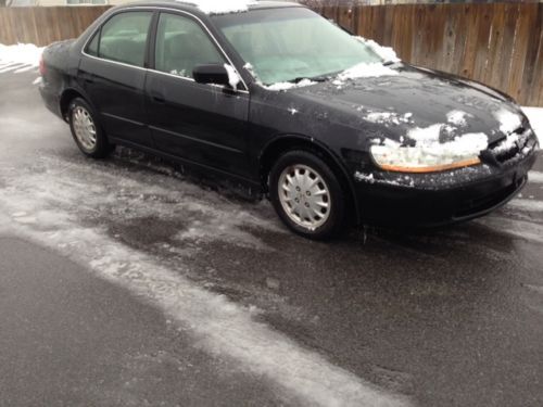 1998 honda accord ex-l 5-speed sunroof, leather, loaded, 4cyl, 34mpg, clean