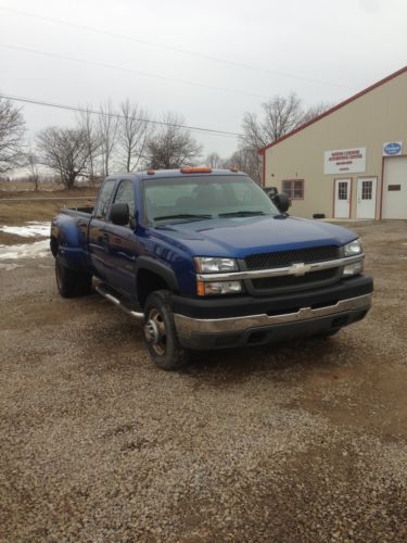 2003 chevy 3500 extended cab no rust 4 x 4