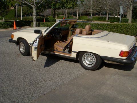 Mercedes 380 sl 1984 in beautiful condition! make it your "baby"!