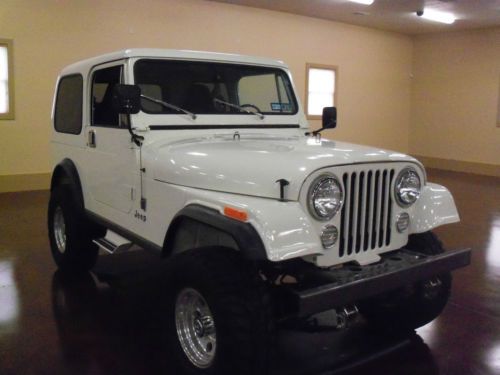 ***look at this 1983 jeep cj-7 beauty*** low reserve***