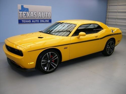 We finance! 2012 dodge challenger srt-8 392 yellow jacket 6 speed nav texas auto