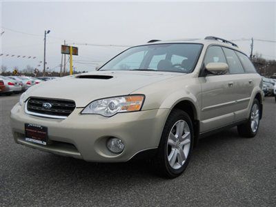 We finance! xt limited awd 2.5l turbo 5 spd leather panoramic roof non smoker!