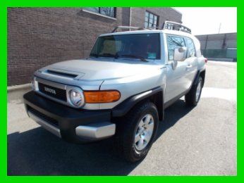 Manual 6 speed-4wd loaded/just serviced/priced right/new brakes/all books