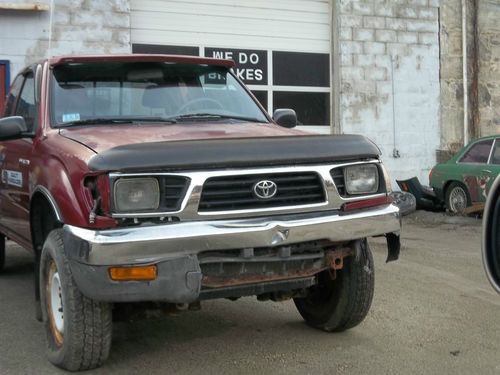 1996 toyota tacoma dlx extended cab pickup 2-door 3.4l