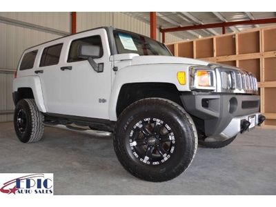 Traction abs white 4wd awd alloy power keyless stability cd ac tint  we finance