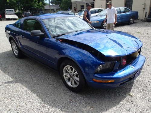 2008 ford mustang, salvage, damaged, wrecked, runs and lot drives