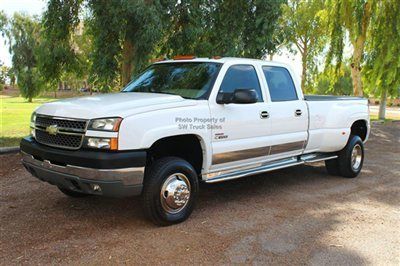 Extra clean duramax diesel dual rear wheel 4x4 with toneau cover, bedliner, bose