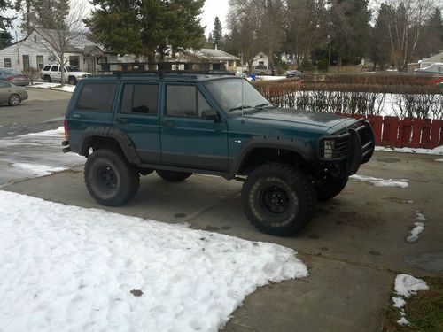 1996 jeep cherokee sport 4 x 4 custom crawler! spare second engine!