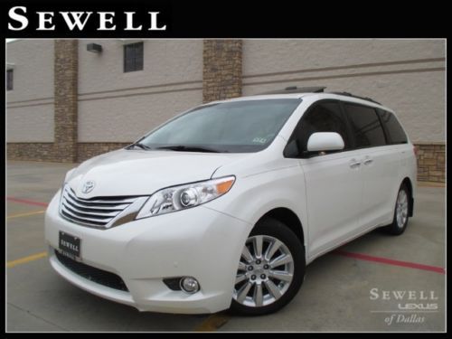 2011 sienna limited dual dvd navigation  jbl heated seats only 14k miles!