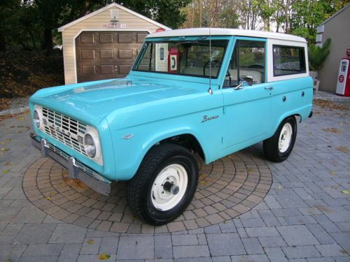 1967 bronco 289/ 4x4 show truck/// frame off / 1 of 1 // 15 factory options !!!!