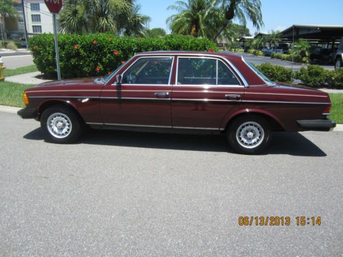 1982 mercedes benz 300d turbo red low mileage new ac runs great must see