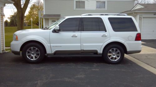 White 2004 lincoln navigator 4x4 ultimate luxury fully loaded w/ all the options