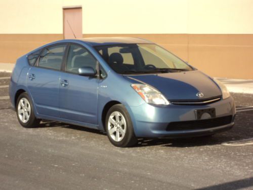 2006 toyota prius hybrid clean accidents free non smoker rear camera no reserve!